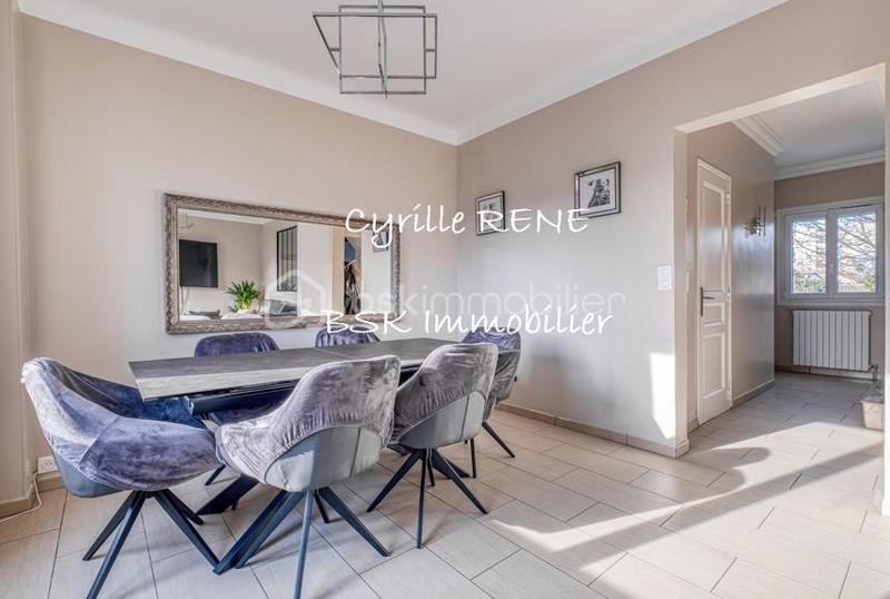 Maison - 160 m² - 7 pièces