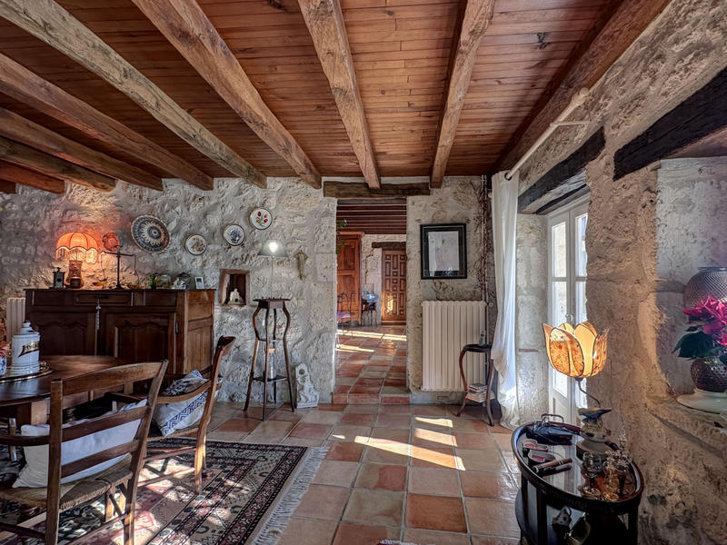 Maison - 200 m² - 7 pièces