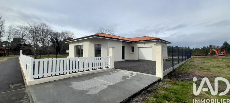 Maison - 90 m² - 4 pièces