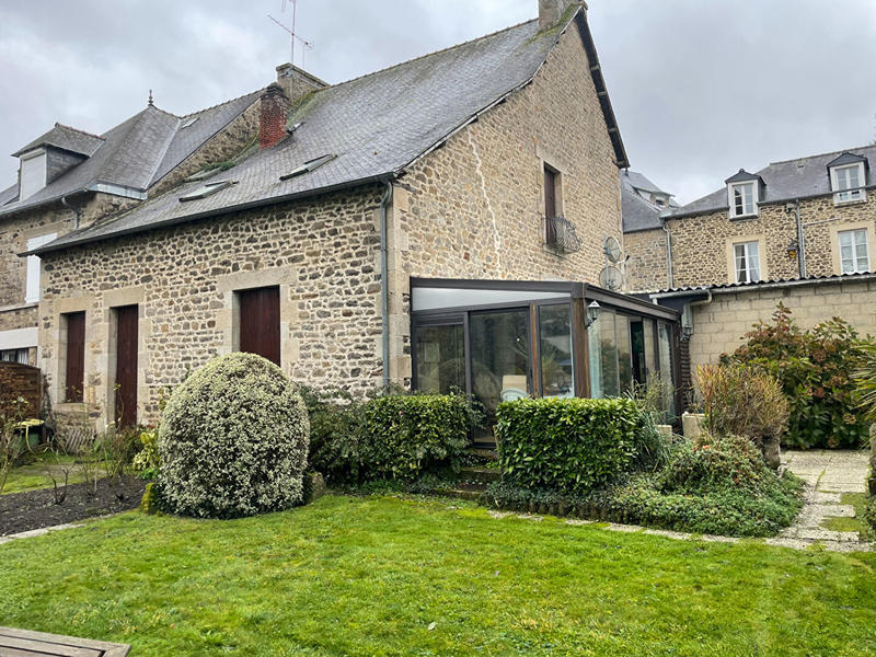 Maison - 160 m² - 7 pièces