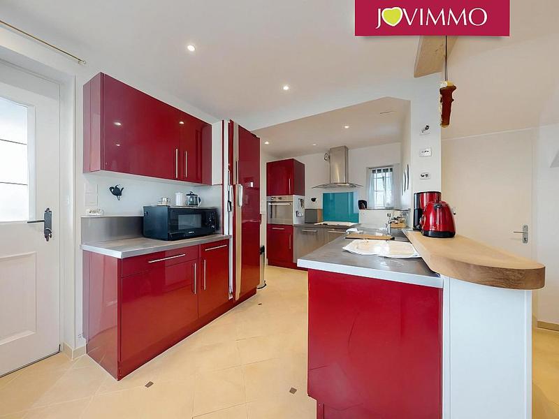 Maison - 260 m² - 9 pièces