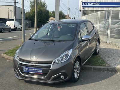 Peugeot 208 Style 1.2 Essence 82cv 1ère Main CarPlay/Android Auto Radar Ar
