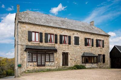 Maison en pierre - 275 m² - 11 pièces