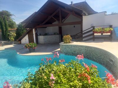 Maison bourgeoise - 220 m² - 7 pièces