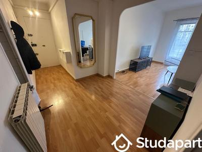 Chambre - 13 m² - 1 pièce