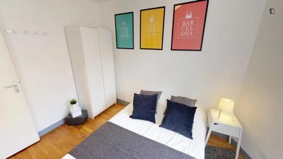 Chambre - 11 m² - 4 pièces