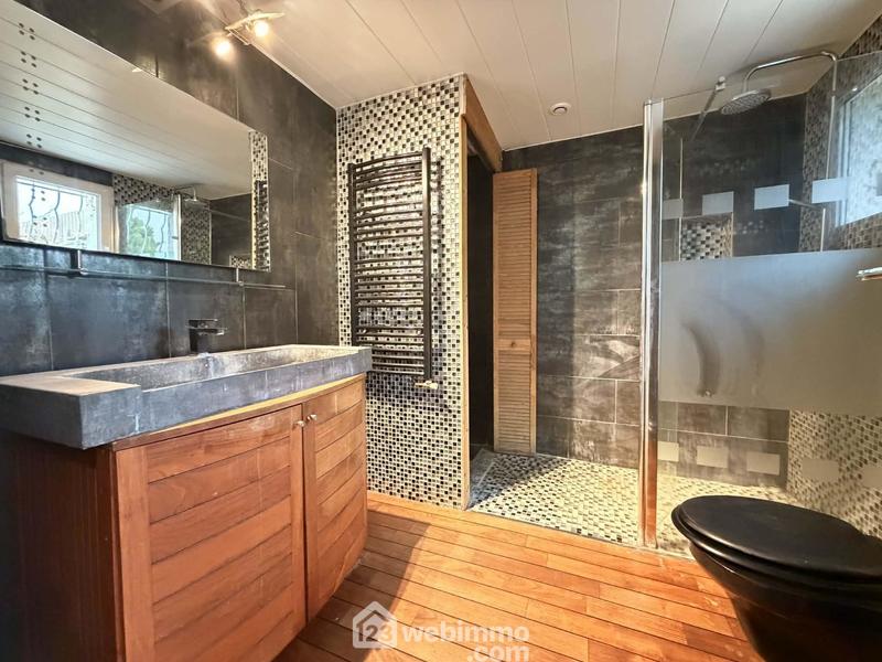 Maison - 92 m² - 4 pièces