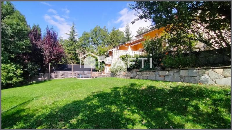 Maison - 223 m² - 11 pièces