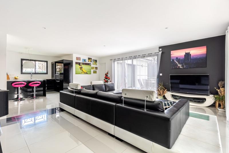 Maison - 142 m² - 5 pièces