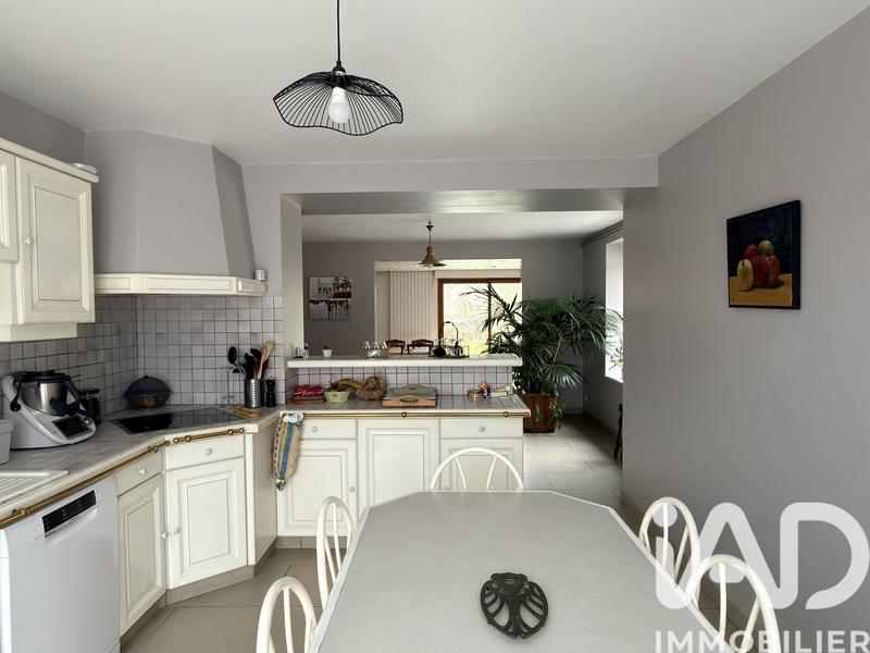 Maison - 264 m² - 10 pièces