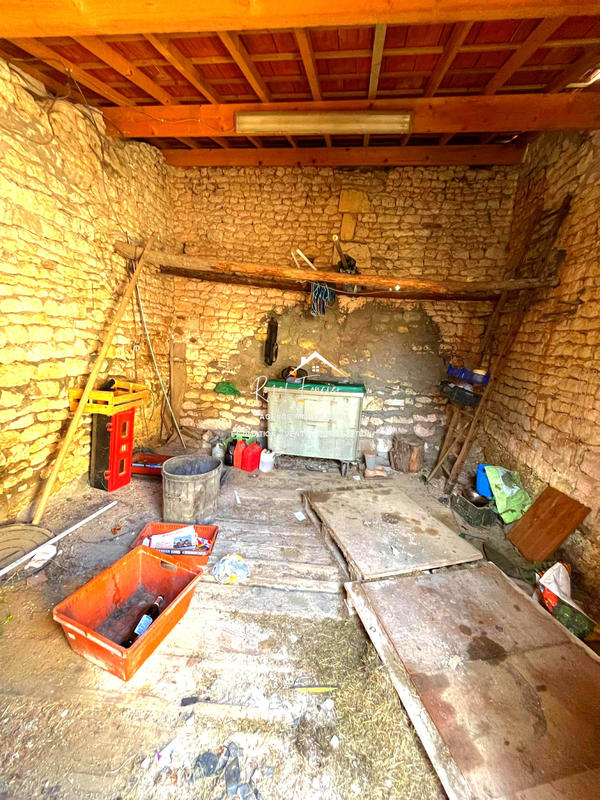 Maison ancienne - 255 m² - 8 pièces