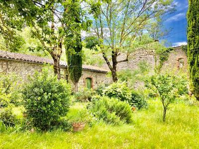 Château - 546 m² - 8 pièces