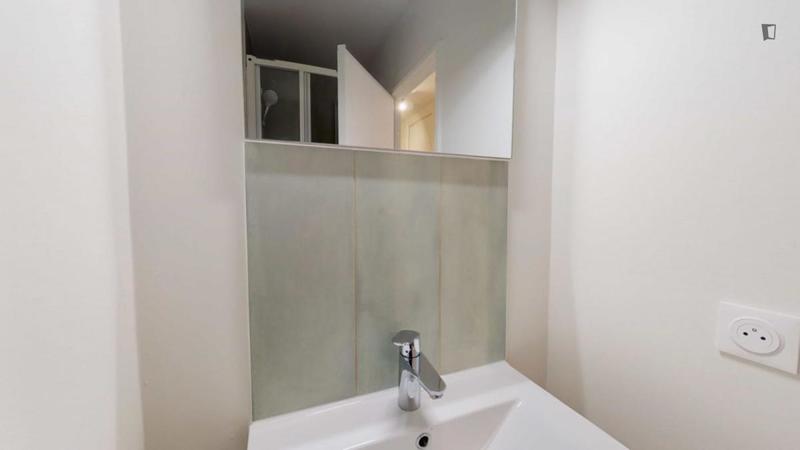 Chambre - 9 m² - 4 pièces