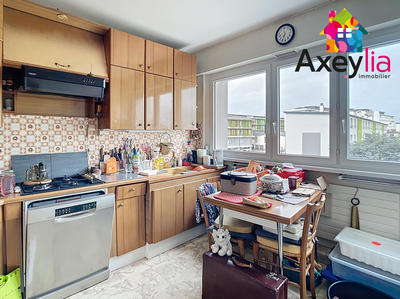 Appartement - 77 m² - 4 pièces