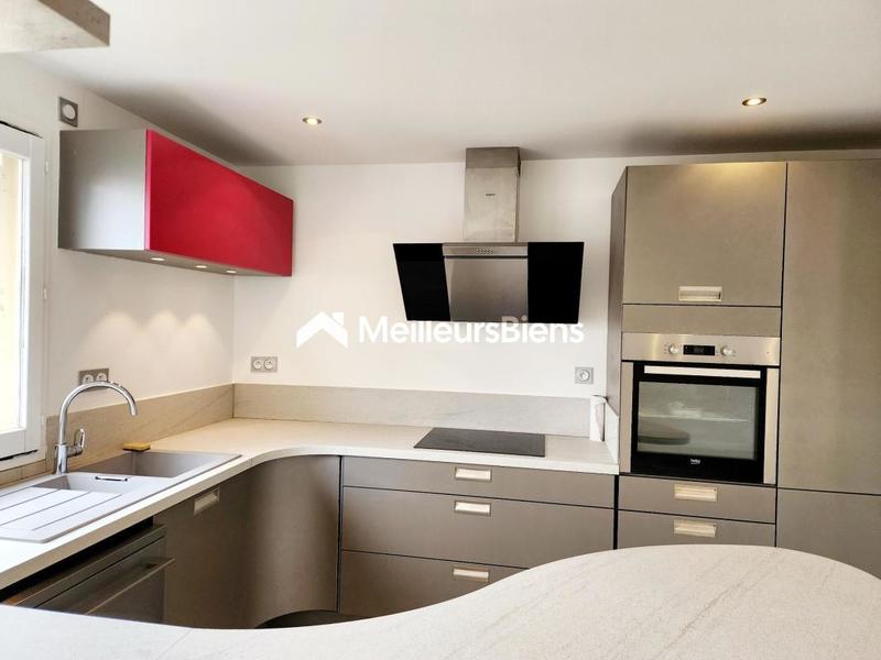 Appartement ancien - 66 m² - 3 pièces