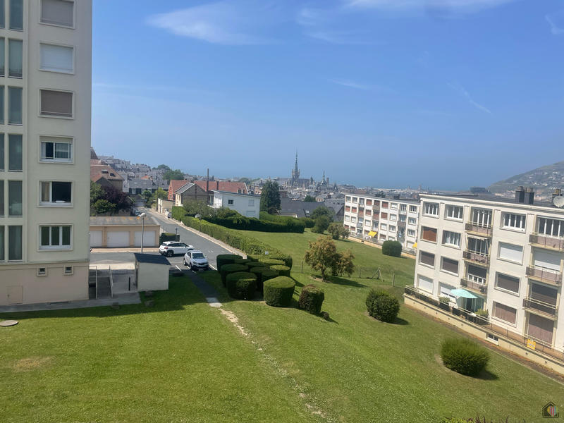 Appartement - 81 m² - 5 pièces