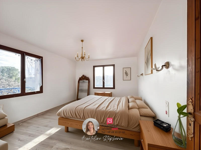 Maison - 200 m² - 6 pièces