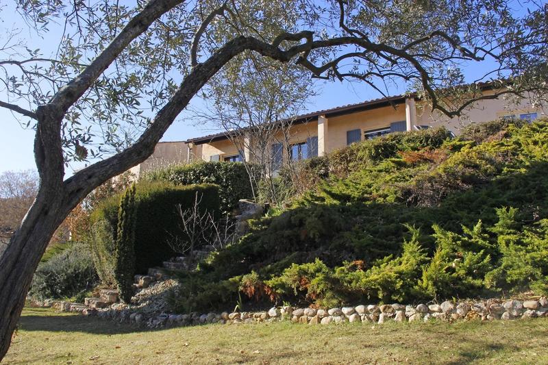 Maison chambre d'hôtes - 250 m² - 7 pièces