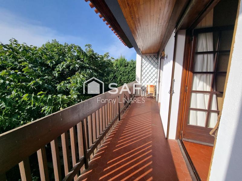 Maison - 224 m² - 8 pièces