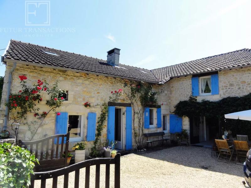 Maison - 200 m² - 8 pièces