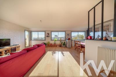 Appartement - 102 m² - 4 pièces