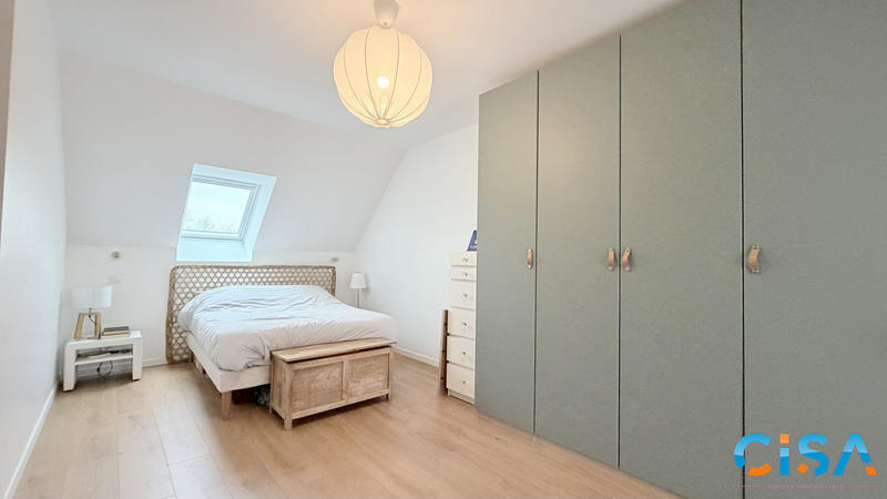 Maison traditionnelle - 122 m² - 6 pièces