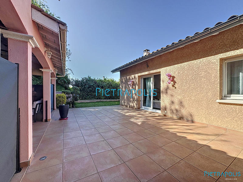 Maison - 161 m² - 7 pièces