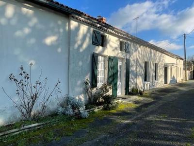 Maison - 362 m² - 8 pièces