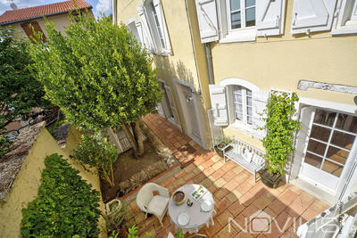 Maison de ville - 260 m² - 7 pièces