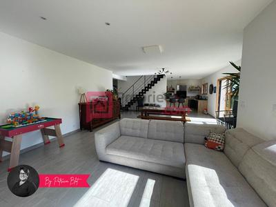 Maison - 150 m² - 4 pièces