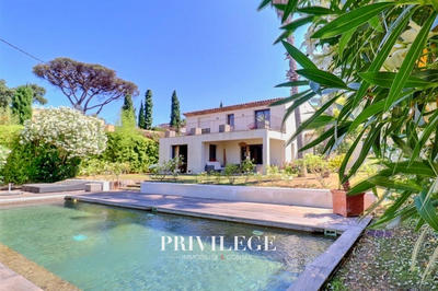 Villa - 315 m² - 6 pièces