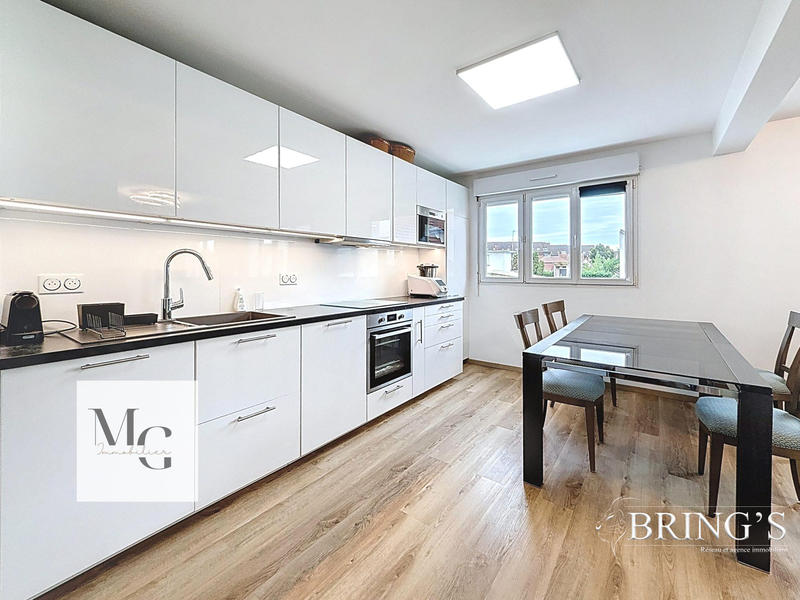 Appartement - 85 m² - 3 pièces