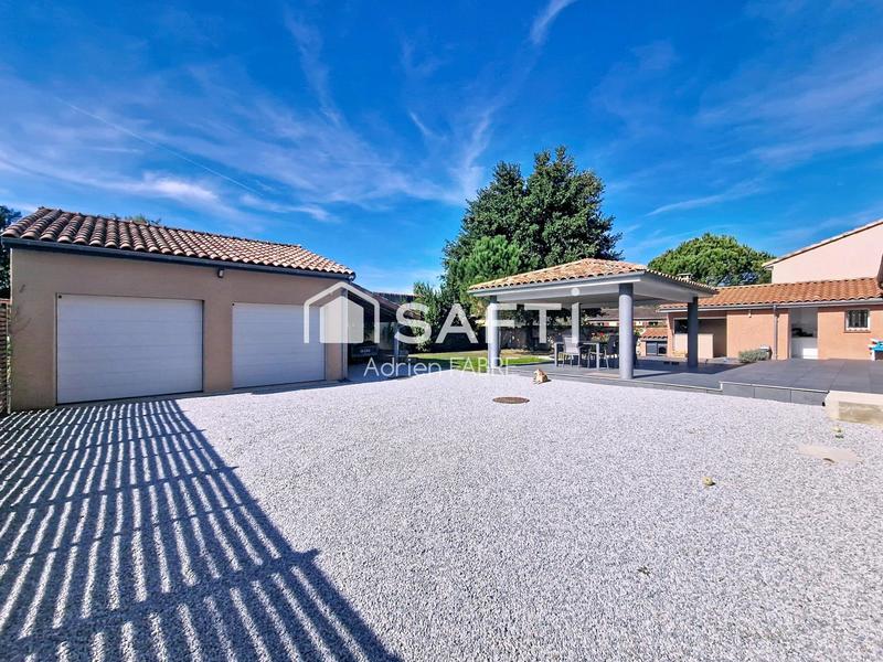 Maison - 140 m² - 5 pièces