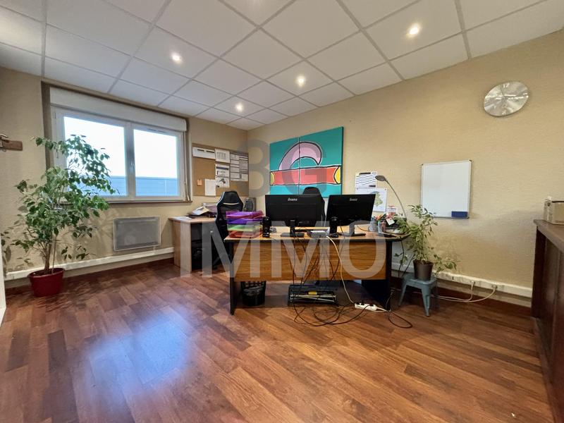 Bureau - 162 m² - 9 pièces