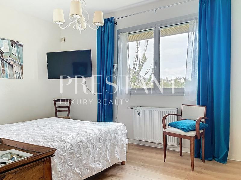 Maison - 157 m² - 7 pièces