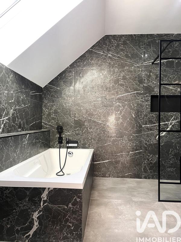 Maison - 172 m² - 6 pièces