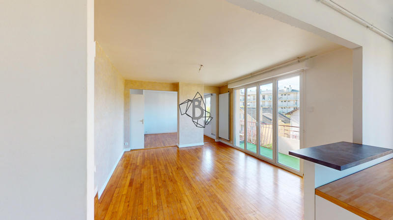 Appartement - 77 m² - 4 pièces