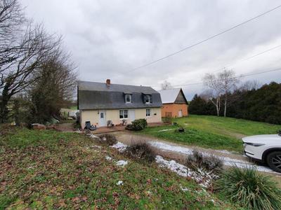 Maison - 102 m² - 5 pièces