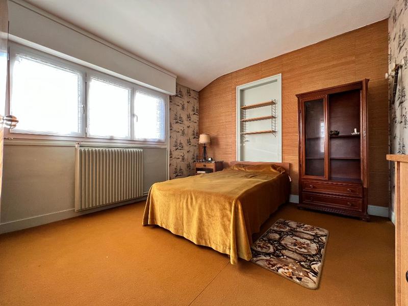 Maison - 95 m² - 6 pièces