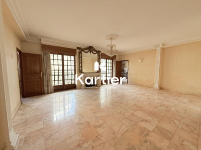 Appartement - 250 m² - 7 pièces