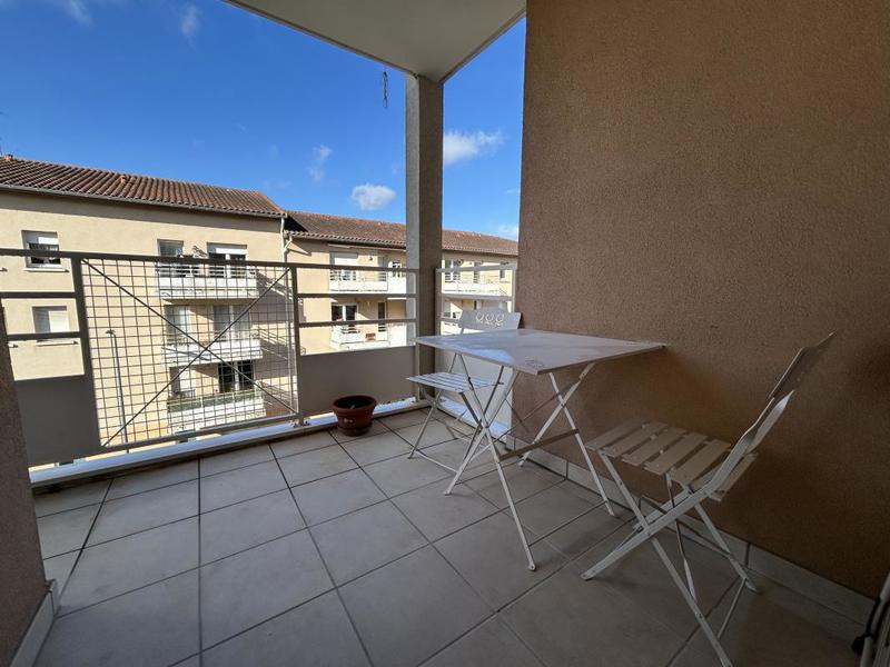 Appartement ancien - 69 m² - 3 pièces