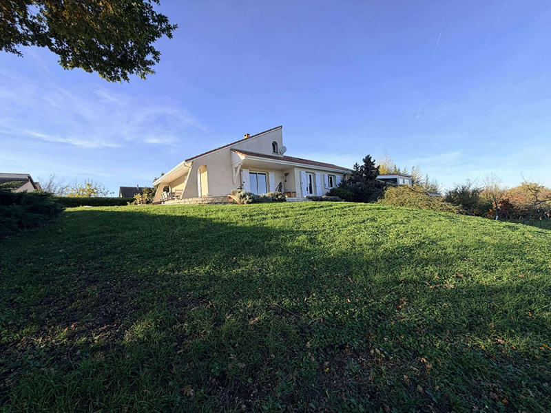 Maison - 193 m² - 5 pièces