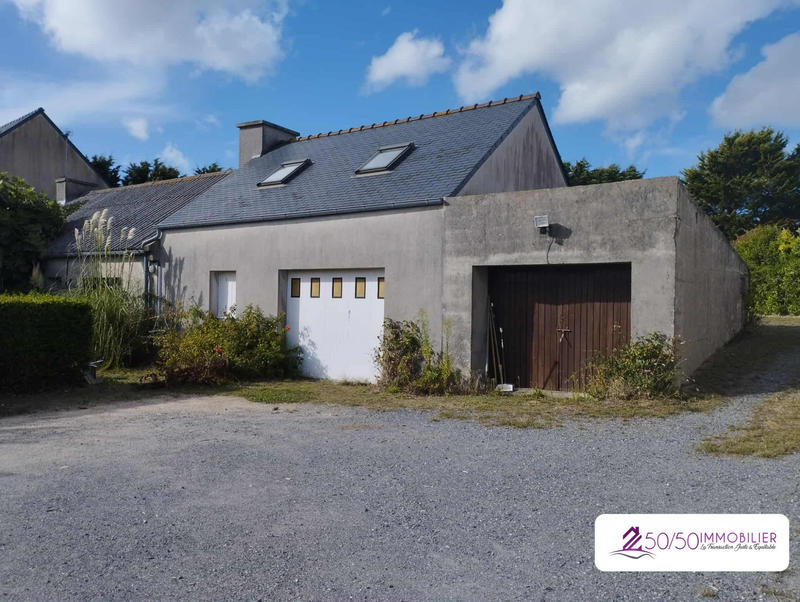 Maison traditionnelle - 104 m² - 6 pièces