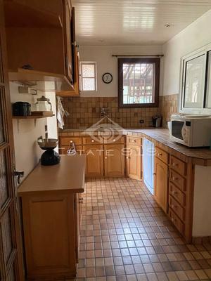 Villa - 215 m² - 9 pièces