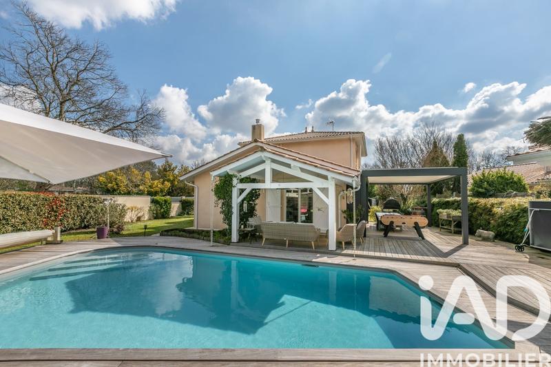 Maison - 160 m² - 6 pièces