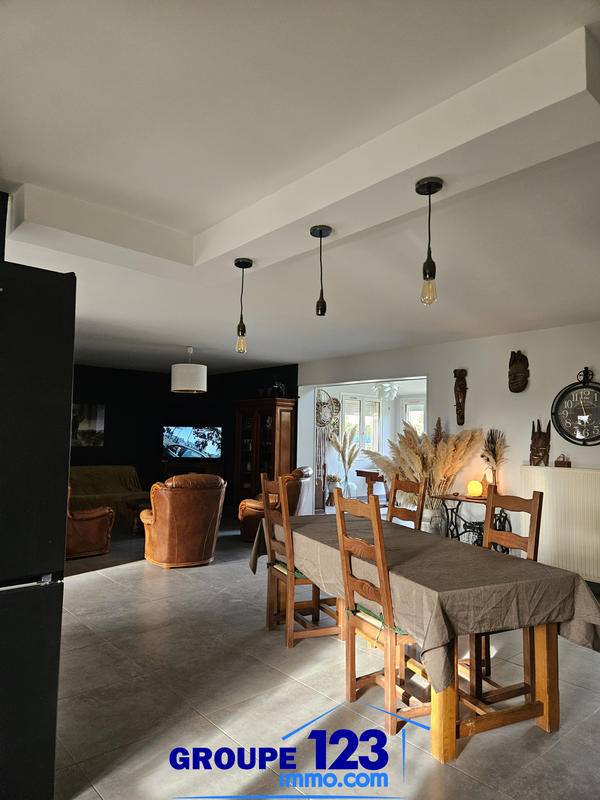 Maison - 180 m² - 6 pièces