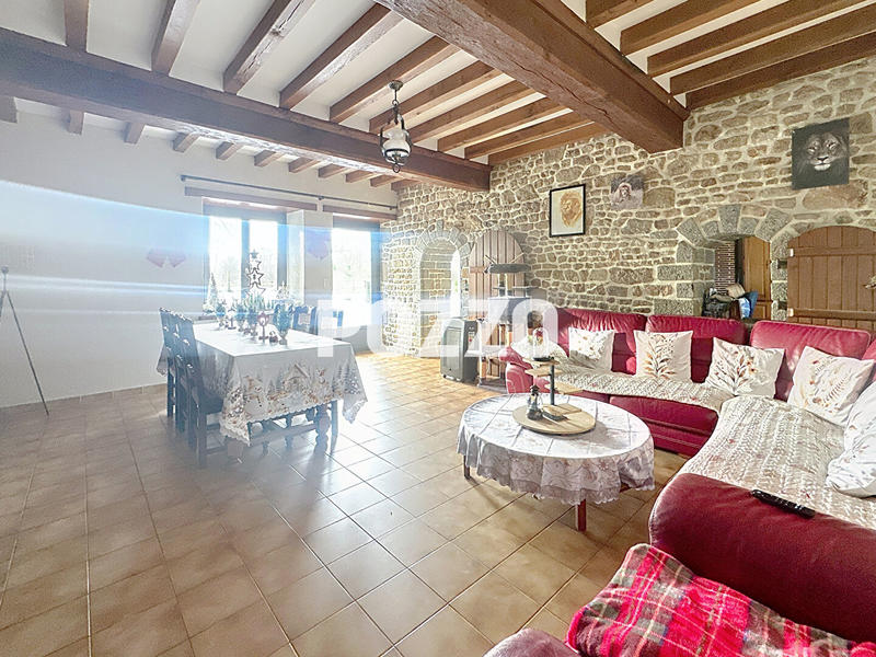 Maison - 162 m² - 8 pièces