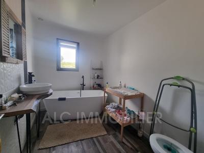 Maison - 148 m² - 5 pièces