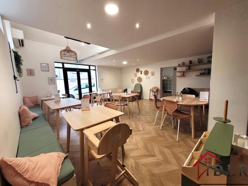 Local d'activité / Entrepôt - 140 m²