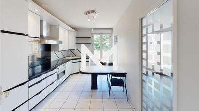 Appartement - 88 m² - 4 pièces